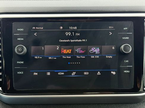 Used 2022 Volkswagen Atlas Cross Sport SE image 35