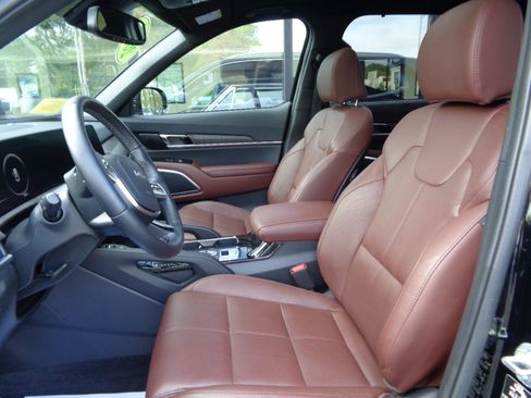 Used 2024 Kia Telluride SX image 9