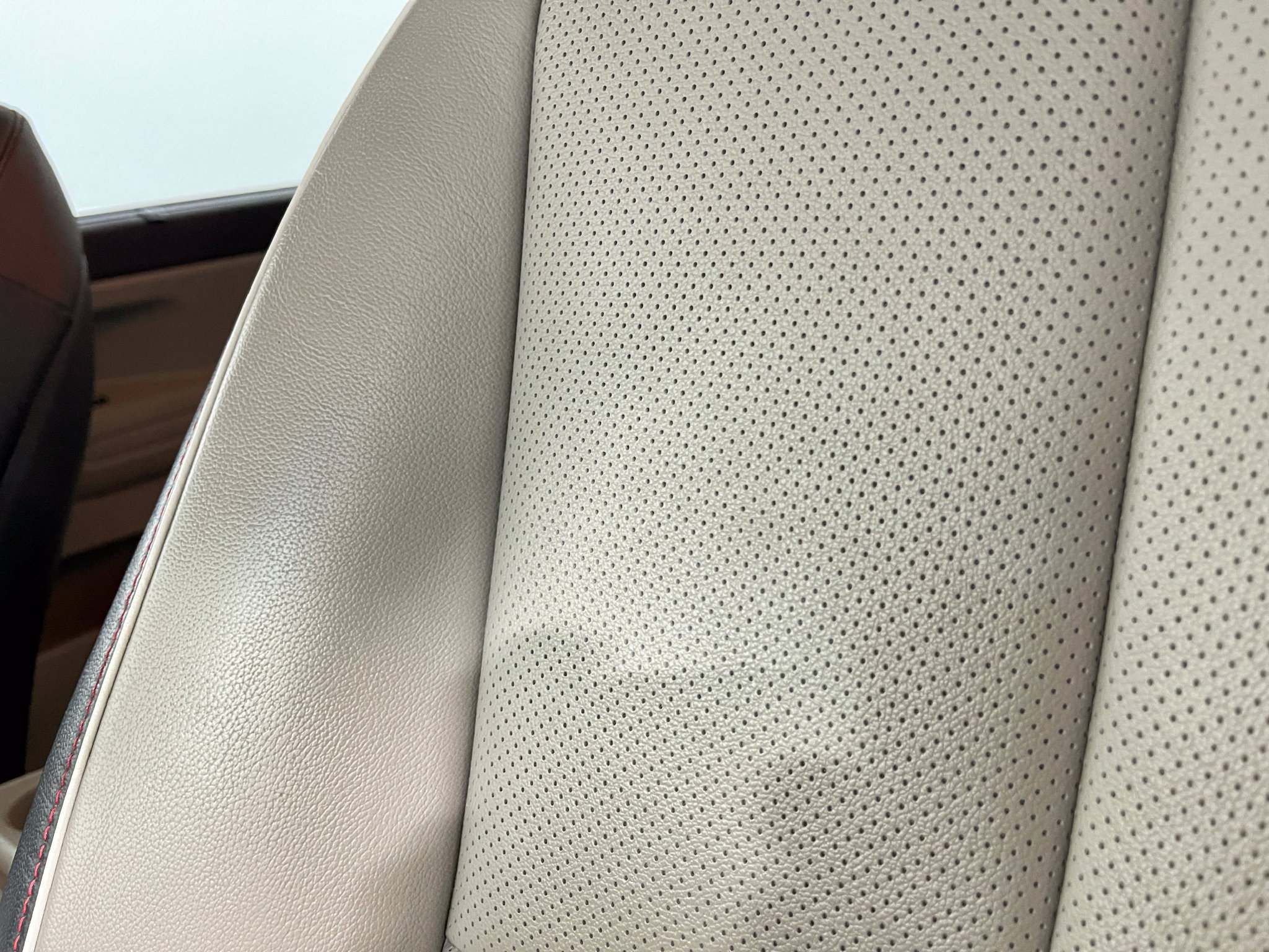 Used 2020 Kia Sedona EX FWD image 16