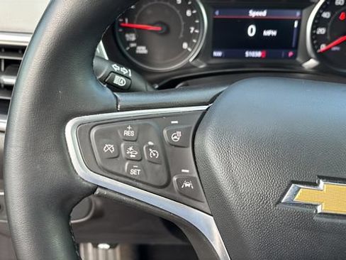 Used 2023 Chevrolet Equinox LT FWD image 22