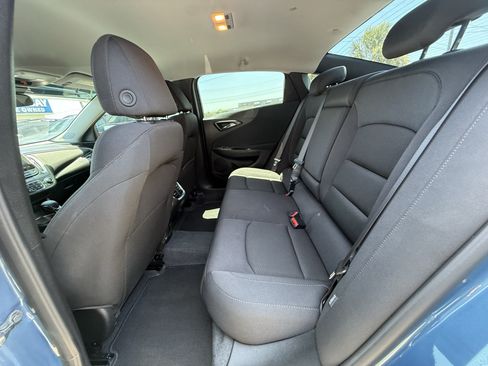 Used 2025 Chevrolet Malibu LT FWD image 13