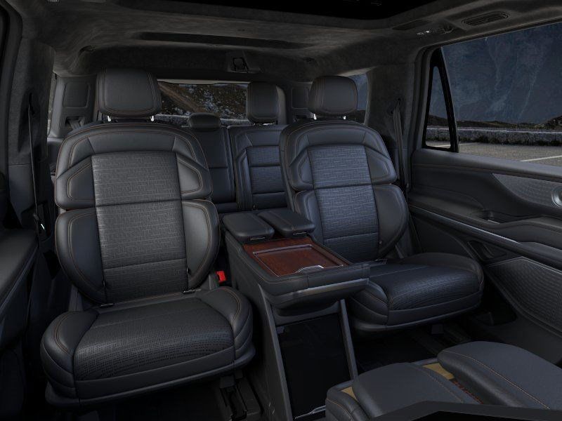 Used 2025 Lincoln Navigator Black Label AWD/4WD image 11