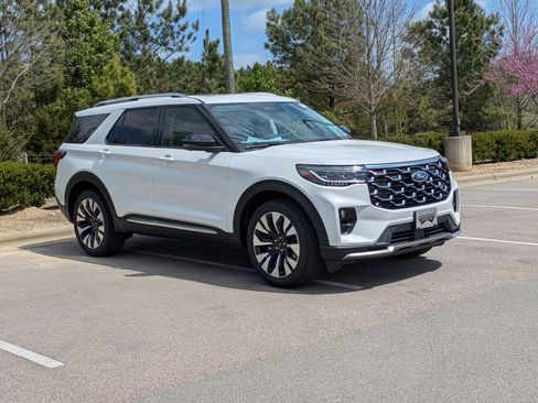 New 2026 Ford Explorer Platinum image 2