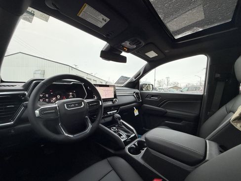 New 2026 GMC Canyon Elevation w/ Convenience Package image 21