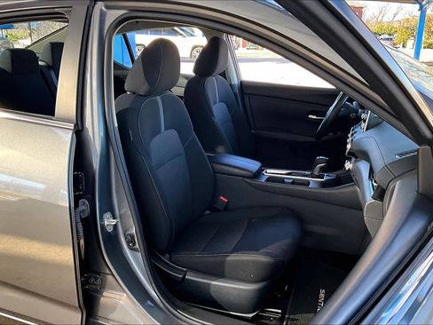 Used 2024 Nissan Sentra SV w/ All-Weather Package image 8