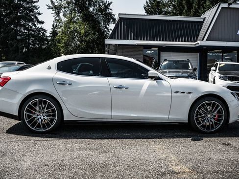 Used 2017 Maserati Ghibli S RWD image 14