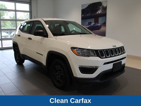 Used 2017 Jeep Compass Sport w/ Cold Weather Group AWD/4WD image 2