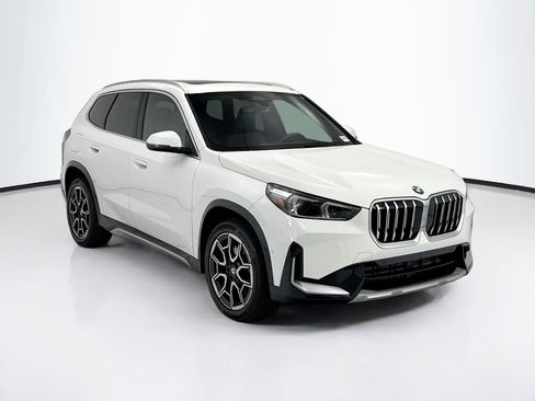 Used 2025 BMW X1 xDrive28i w/ Convenience Package AWD/4WD image 3