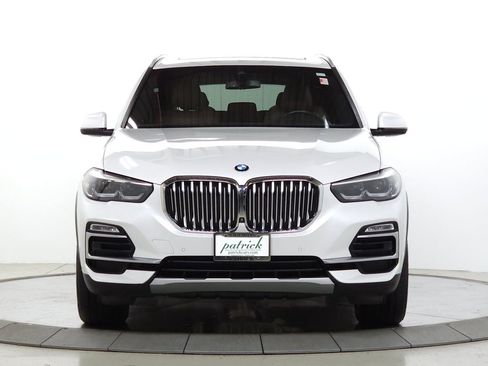 Used 2021 BMW X5 xDrive40i w/ Convenience Package AWD/4WD image 2
