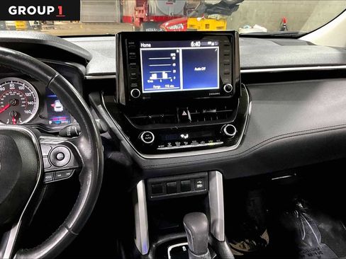 Used 2022 Toyota Corolla Cross LE w/ Moonroof Package image 6
