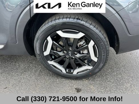 Certified 2024 Kia Telluride S w/ S Sunroof Package AWD/4WD image 24