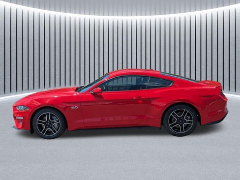 Used 2019 Ford Mustang GT RWD image 10
