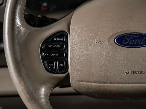 Used 2004 Ford Excursion Limited AWD/4WD image 17