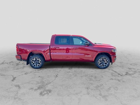 New 2026 RAM 1500 Laramie AWD/4WD image 9