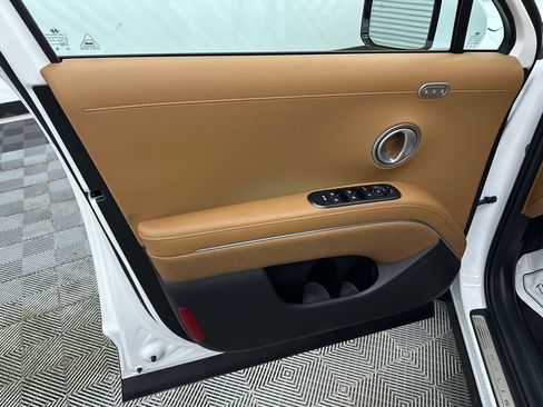 Used 2026 Hyundai Palisade Calligraphy FWD image 11