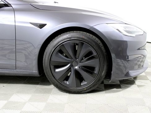 Used 2021 Tesla Model S Plaid image 40