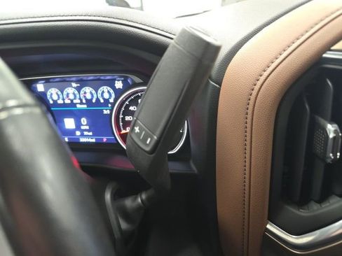 Certified 2022 Chevrolet Silverado 1500 High Country w/ LPO, Dark Essentials Package image 17