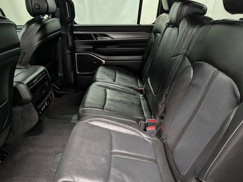 Used 2023 Jeep Wagoneer Series II AWD/4WD image 13