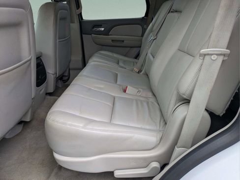 Used 2014 Chevrolet Tahoe LT RWD image 10