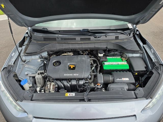 Used 2019 Hyundai Kona SE FWD image 14