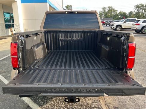 Used 2026 Toyota Tacoma TRD Sport RWD image 8