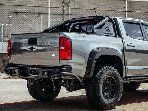 Used 2019 Chevrolet Colorado ZR2 w/ Colorado ZR2 Bison Edition AWD/4WD image 53