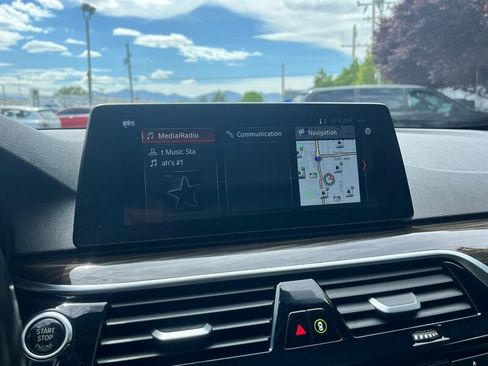 Used 2018 BMW 530i xDrive AWD/4WD image 41