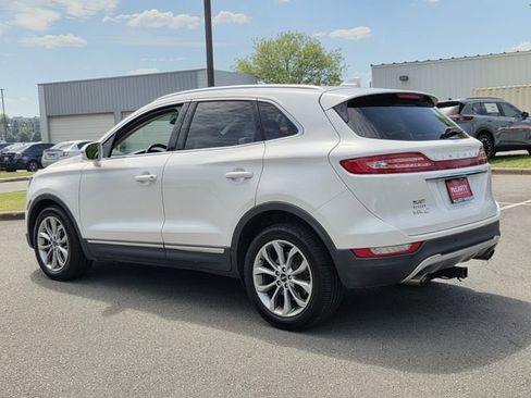 Used 2019 Lincoln MKC Select w/ Select Plus Package FWD image 3