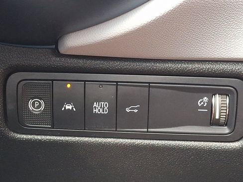 Used 2025 Chevrolet Equinox EV LT w/ Convenience Package FWD image 24