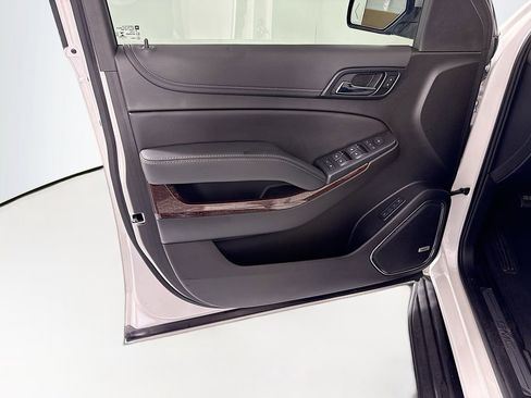 Used 2019 GMC Yukon SLT w/ Premium Edition AWD/4WD image 26