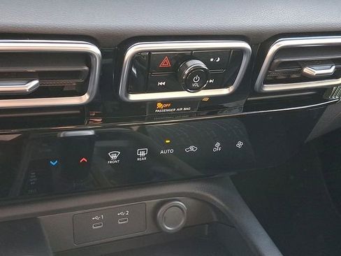 New 2026 Nissan Sentra SV image 13