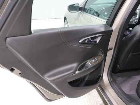 Used 2024 Chevrolet Malibu LT FWD image 19