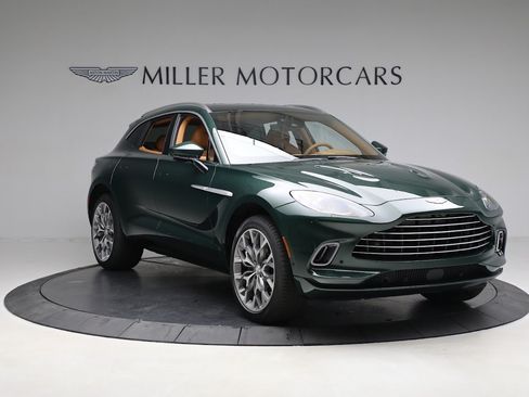 Used 2023 Aston Martin DBX AWD/4WD image 8