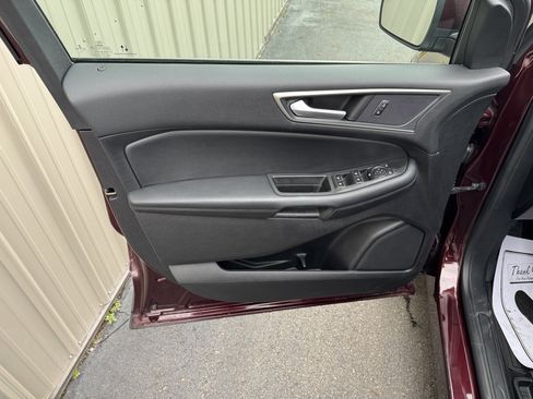 Used 2021 Ford Edge SEL w/ Convenience Package AWD/4WD image 7