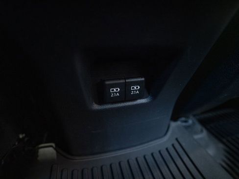 Certified 2021 Toyota RAV4 Limited FWD image 38