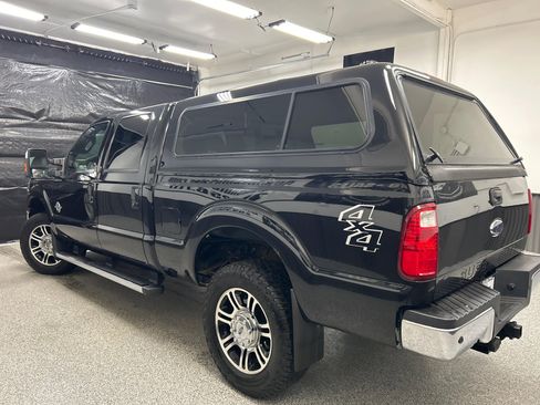 Used 2011 Ford F350 Lariat w/ Lariat Interior Pkg image 4