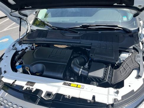 Used 2018 Land Rover Range Rover Evoque SE AWD/4WD image 40