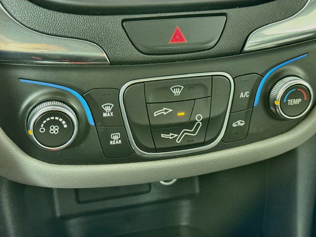 Used 2020 Chevrolet Equinox LS FWD image 18