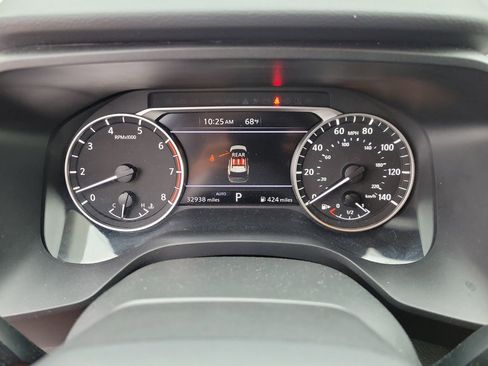 Used 2025 Nissan Rogue SV AWD/4WD image 22