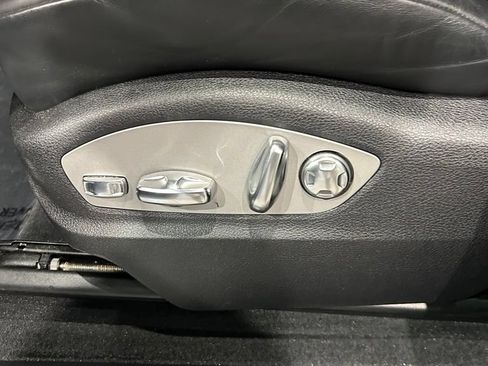 Used 2023 Porsche Macan S AWD/4WD image 14