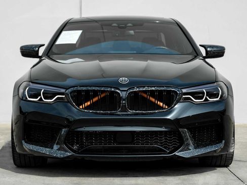 Used 2018 BMW M5 image 6
