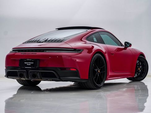 Certified 2025 Porsche 911 Carrera GTS RWD image 11