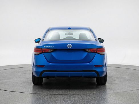 Used 2025 Nissan Sentra SV image 7