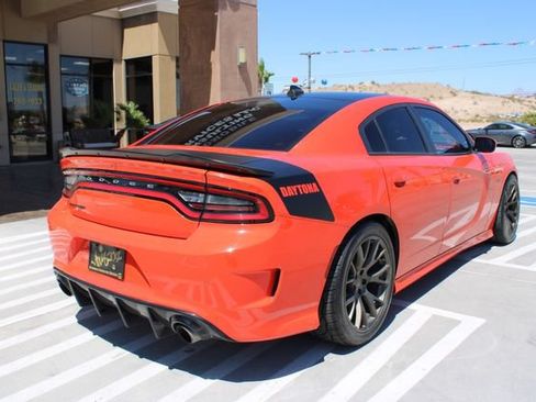 Used 2017 Dodge Charger R/T RWD image 7
