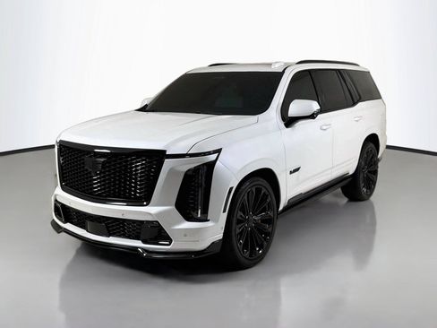 Used 2025 Cadillac Escalade V AWD/4WD image 10