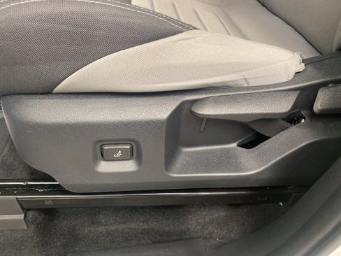 Used 2024 Toyota Tacoma TRD Sport image 26