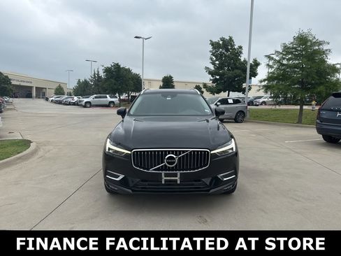 Used 2021 Volvo XC60 T5 Inscription FWD image 2