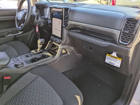 New 2025 Ford Ranger XLT w/ Equipment Group 301A High AWD/4WD image 17
