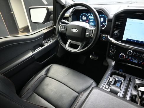Used 2022 Ford F150 Lariat image 24