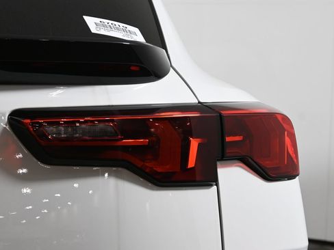 New 2026 BMW X2 xDrive28i w/ Technology Package AWD/4WD image 13